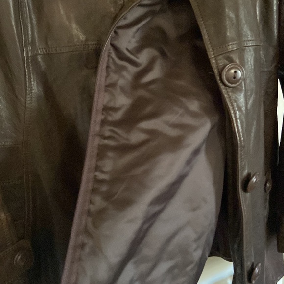 Vintage Danier 3/4 length (zip out lining) leather coat - Picture 6 of 11
